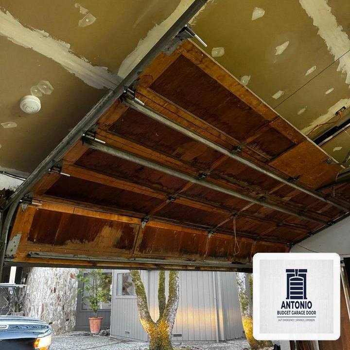Off-Track Garage Door Emergency Realignment & Laser Calibration in Pearland, TX